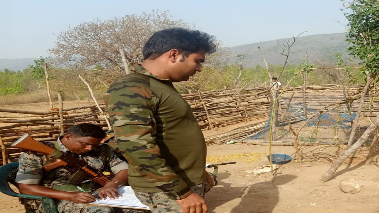 Jharkhand Crime News : गुमला के नरसंहार पर बोले उपायुक्त, एक सप्ताह के अंदर सलाखों के पीछे होंगे अपराधी