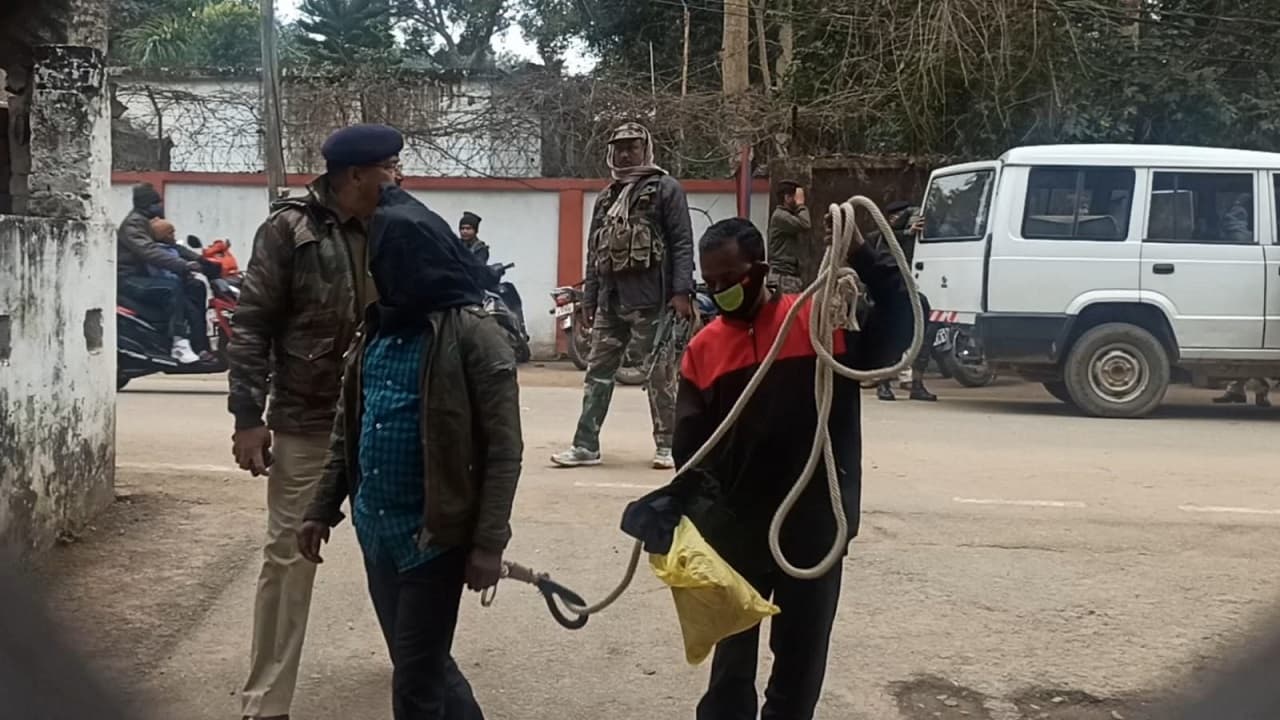 Jharkhand News: अपराधी से नक्सली बने अमन का खुलासा, थाना उड़ाने के बाद माओवादियों ने की थी खस्सी पार्टी