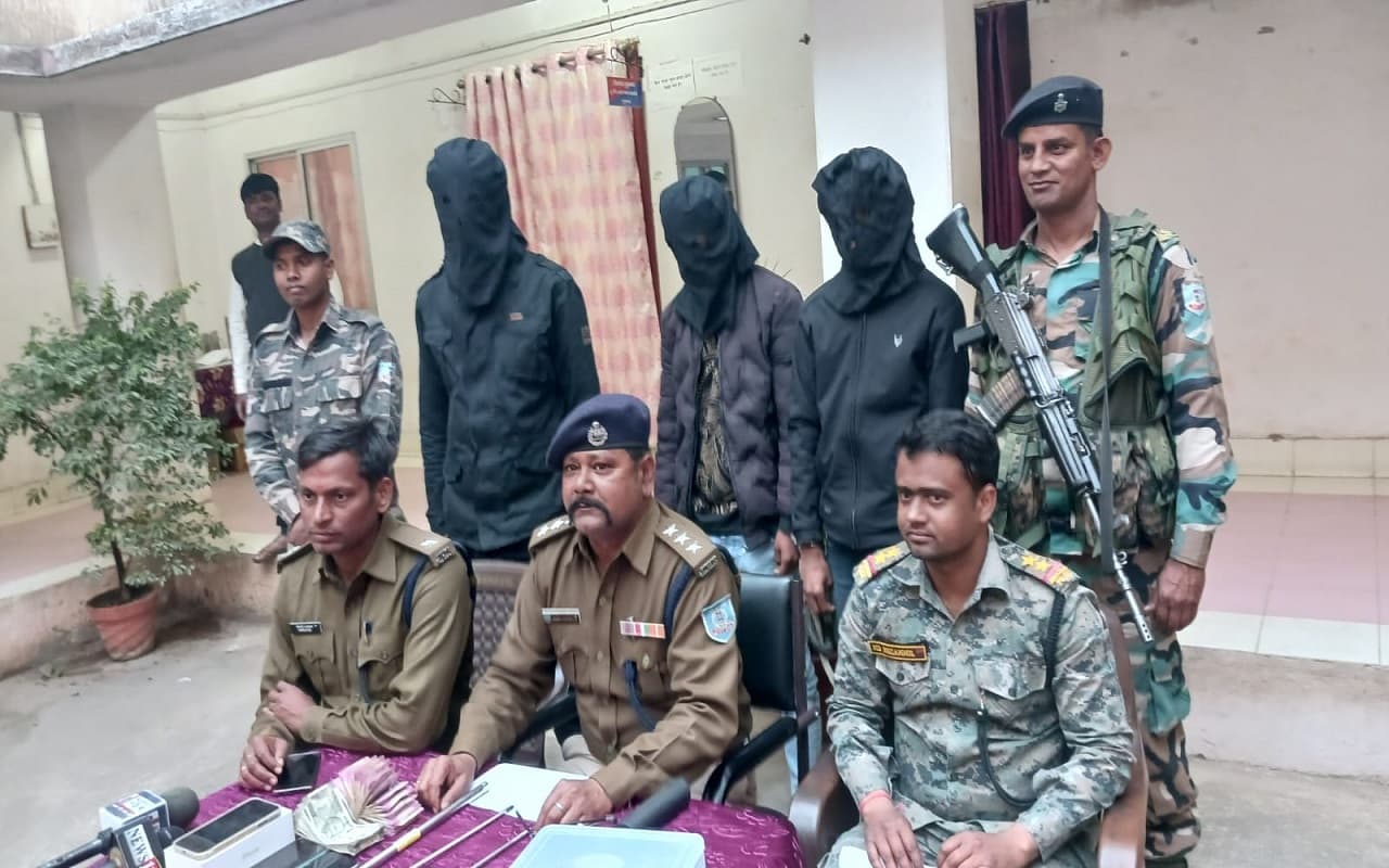 कांग्रेस नेता के घर से साढे़ 10 लाख की चोरी का खुलासा, 3 अरेस्ट, फ्लाइट से घूमकर चोरों ने की थी जमकर शॉपिंग
