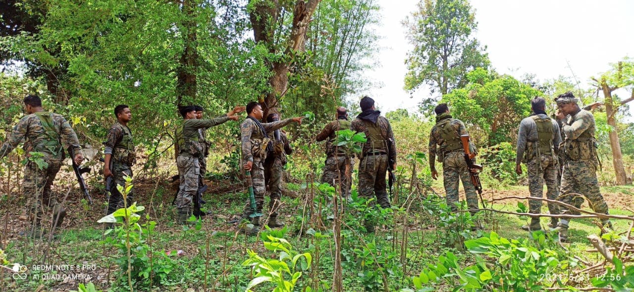 झारखंड के खूंटी-चाईबासा बॉर्डर के जंगल में मुठभेड़, 10 लाख का इनामी पीएलएफआई सब एरिया कमांडर ढेर