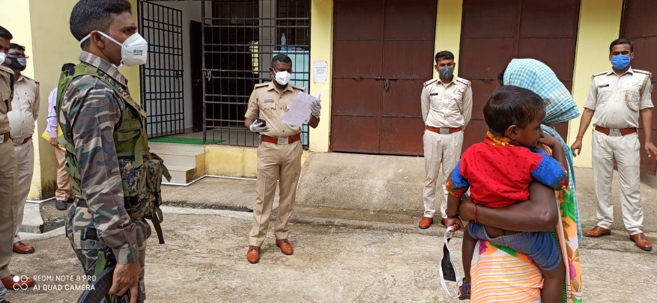 Jharkhand News : शादी का झांसा देकर किया यौन शोषण, मां बनने पर अपनाने से किया इनकार, पीड़िता ने लगायी न्याय की गुहार