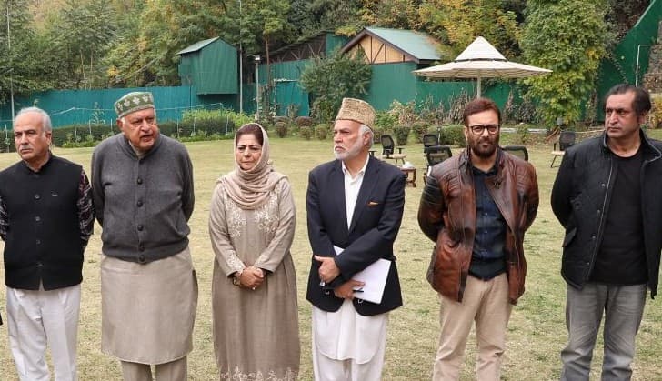 गुपकार के इरादे पर सवाल की गुंजाइश