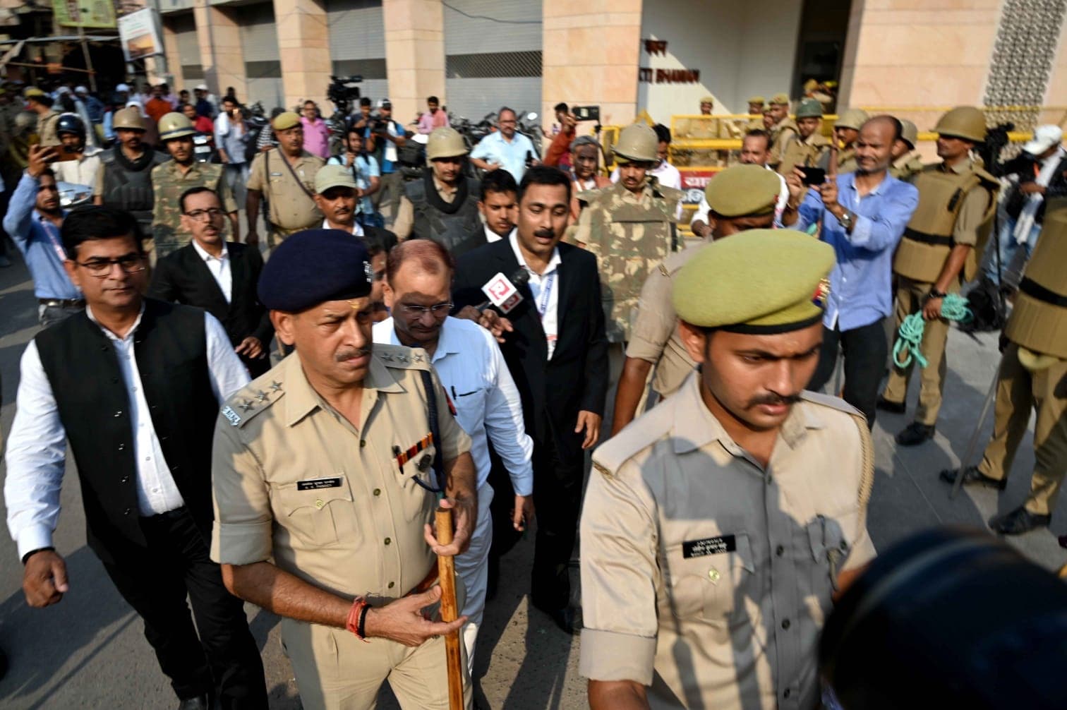 ज्ञानवापी केस: कोर्ट कमिश्नर पद से हटाए जाने के बाद अजय मिश्रा ने खोला मोर्चा, कहा- मेरे साथ राजनीति हुई