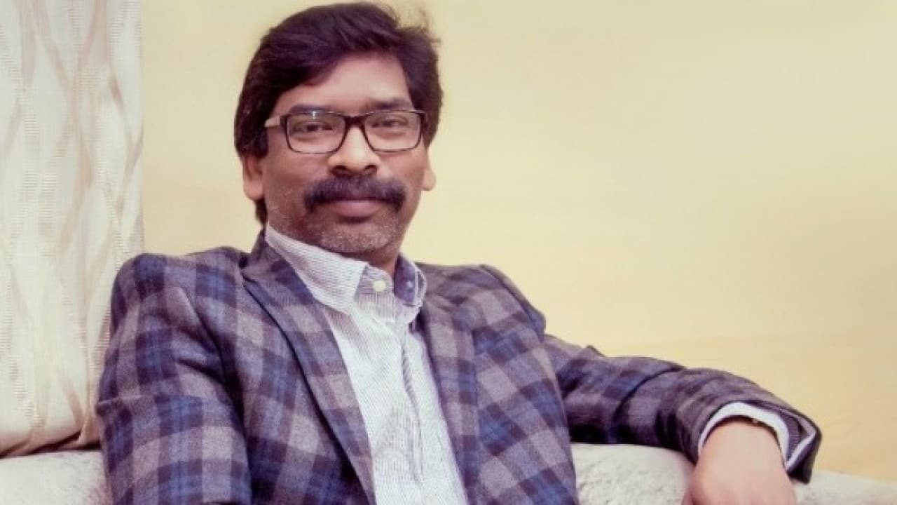 बेरोजगारी राज्य की बड़ी समस्या है, सरकार चुनौतियों  से निबटने के लिए प्रतिबद्ध  : हेमंत सोरेन