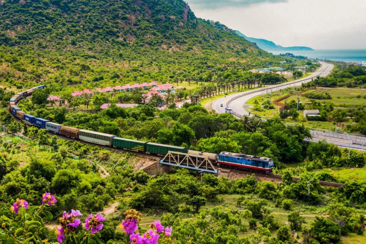 PHOTOS: नया साल पर फैमिली के संग गुजरात के रण ऑफ कच्छ बना सकते हैं प्लान, IRCTC लाया है शानदार टूर पैकेज