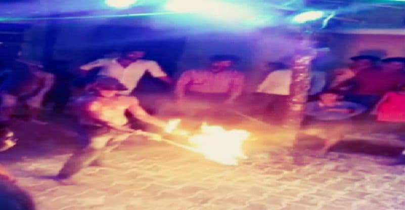 UP : जन्माष्टमी के दौरान मुंह में पेट्रोल भरकर करतब दिखाना पड़ा मंहगा, 5 बच्चे समेत आठ झुलसे