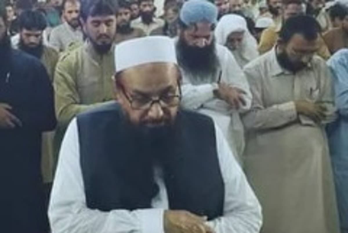 आतंकी हाफिज सईद का बेटा लड़ेगा इमरान खान के खिलाफ चुनाव, पाक सियासत में अब आतंकियों की एंट्री!