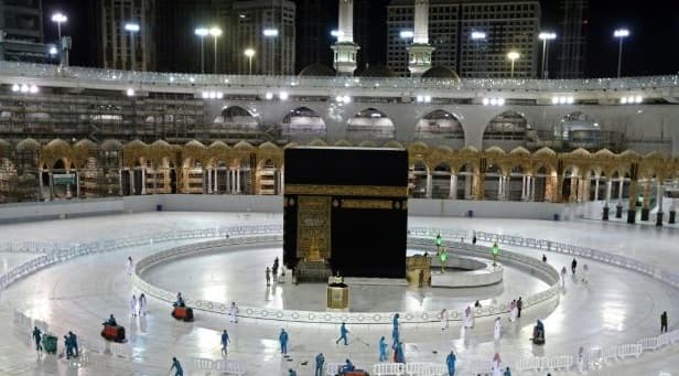 Haj yatra 2020: इस बार केवल सऊदी अरब में रहने वाले कर सकेंगे हज, विदेशियों को इजाजत नहीं