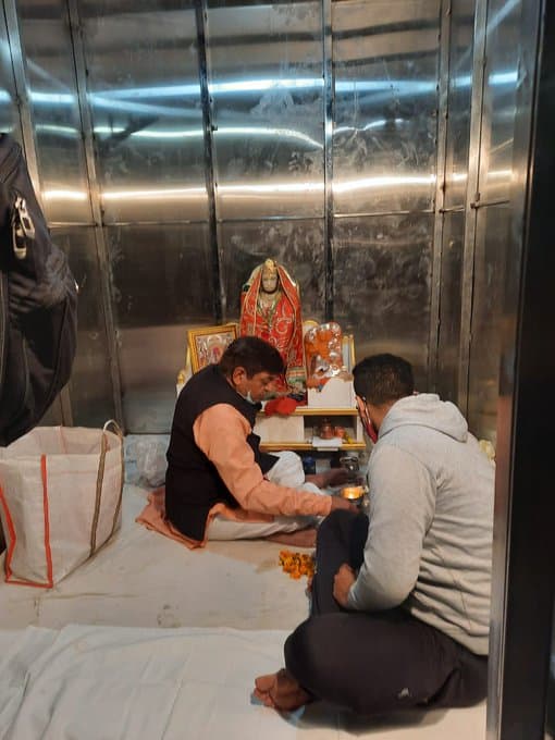 Hanuman Temple/Chandni Chowk : आखिर यहां रातों-रात कैसे बन गया हनुमान मंदिर, जवाब किसी के पास नहीं