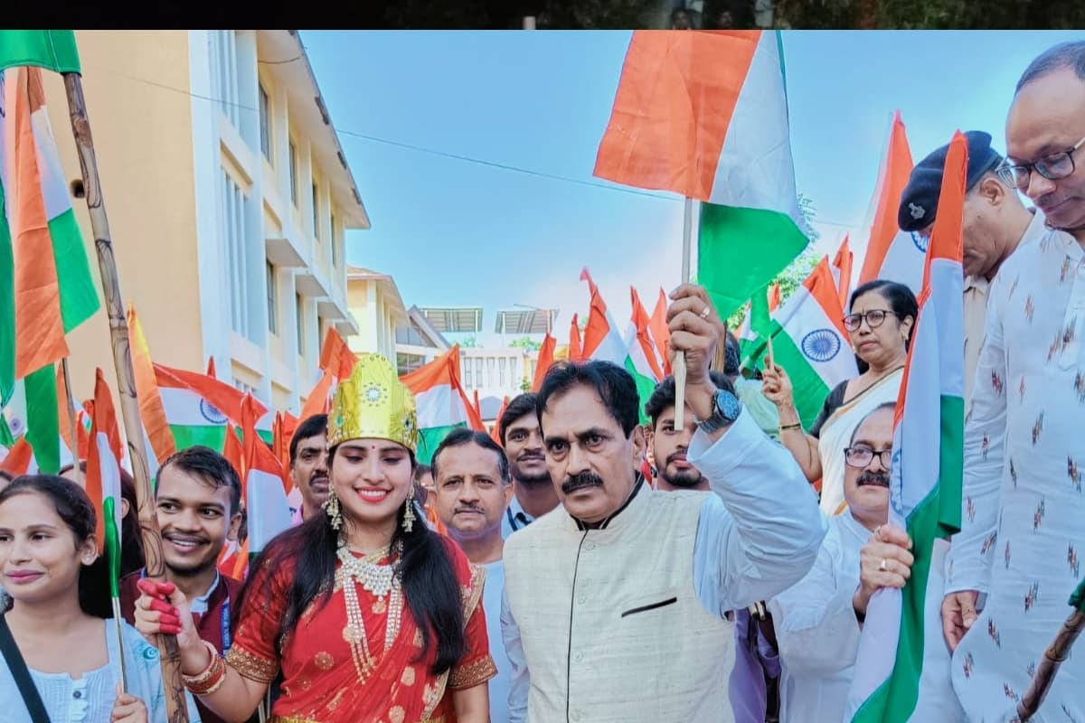 PHOTOS:रांची विश्वविद्यालय में हर घर तिरंगा अभियान का आगाज,राज्यपाल सीपी राधाकृष्णन रवाना करेंगे तिरंगा यात्रा