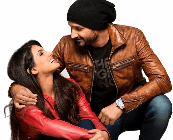 Harbhajan Singh ने क्रिकेट को कहा अलविदा तो वाइफ गीता हुईं इमोश्नल, पोस्ट कर दूसरी पारी के बारे में दिया संकेत