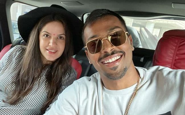 पिता बने हार्दिक पांड्या, नताशा के लिए उमड़ा प्‍यार, सामने आई बेटे की पहली तसवीर