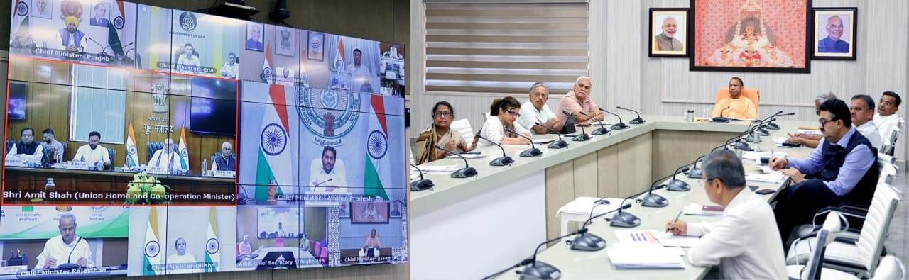 Har Ghar Tiranga: ‘हर घर तिरंगा’ अभियान में यूपी में फहराएंगे 4.5 करोड़ राष्ट्रध्वज, सीएम योगी के निर्देश