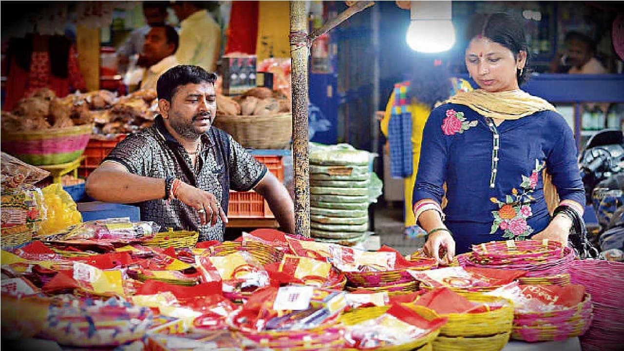 गणेश चतुर्थी, तीज और चौठचंद्र व्रत सोमवार को, त्योहारी मौसम आने के साथ ही बाजार में बढ़ी चहल-पहल