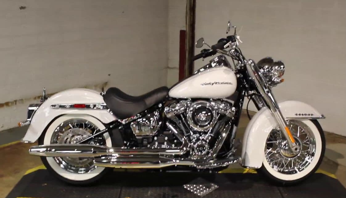 Harley Davidson की इन बाइक्स पर मिल रही है 4 लाख रुपये तक की जबरदस्त छूट