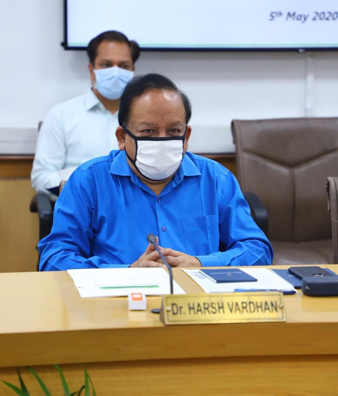 Coronavirus : भारत में बढ़ेगा तीसरे स्टेज का खतरा ! स्वास्थ्य मंत्री ने दिया ये जवाब..