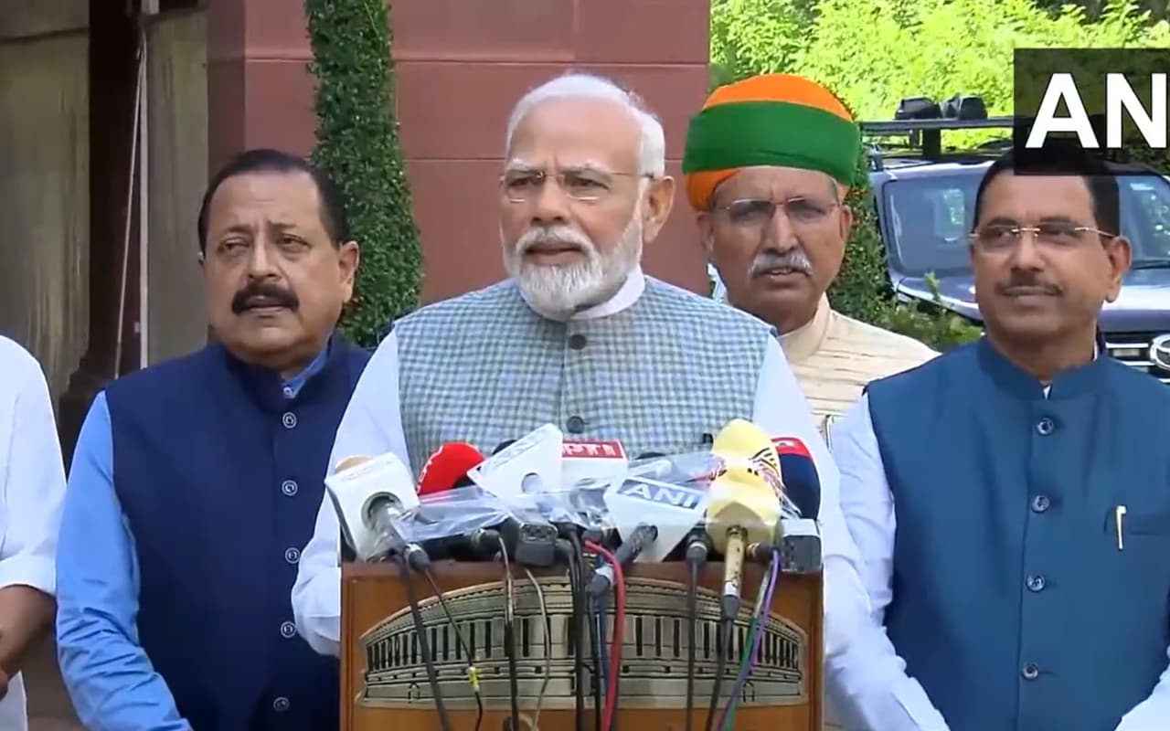 'यह ऐतिहासिक निर्णयों का सत्र', संसद विशेष सत्र पर PM Modi, पढ़ें संबोधन की 10 बड़ी बातें