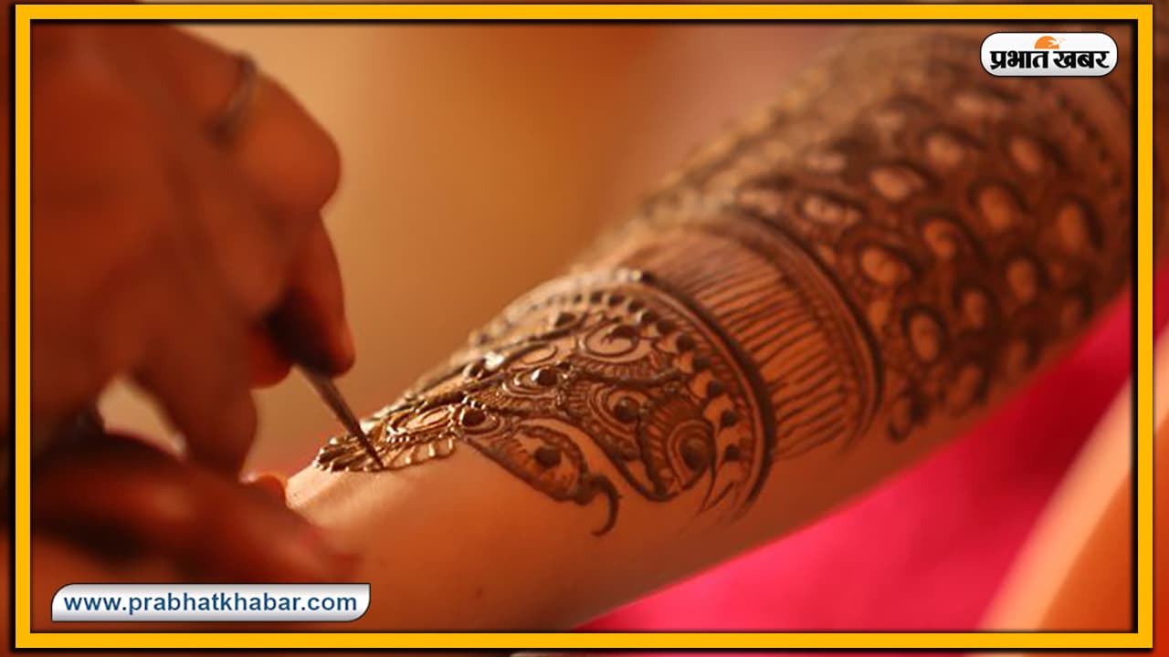 Teej Special Mehndi Design 2020 : सुहागिन महिलाएं और कुंवारी कन्याएं ऐसे सजाएं अपने हाथों में मेहंदी, देखें लेटेस्ट कलेक्शन