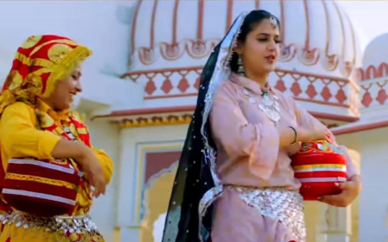रेणुका पंवार के इस गाने ने मचाई धूम, यूट्यूब पर 70 करोड़ व्‍यूज, देखें Viral Video