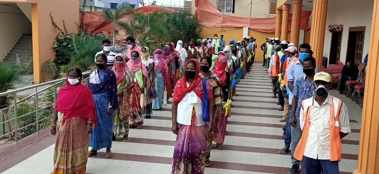 12 दिन में 6.85 लाख लोगों ने झारखंड वापसी के लिए कराया रजिस्ट्रेशन, 41,673 प्रवासियों ने फोन पर मांगी मदद