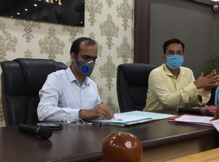 Jharkhand News : हजारीबाग के गोशाला से 150 गायों की मौत, डीसी ने लिया एक्शन, गोशाला प्रबंध समिति रद्द, अब नये लोगों को मिली जिम्मेदारी