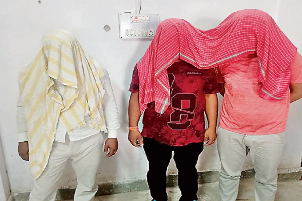 हजारीबाग में BSF बहाली के नाम पर ठगी करनेवाले तीन पकड़ाये, हर अभ्यर्थी से लाखों रुपये की करते थे वसूली