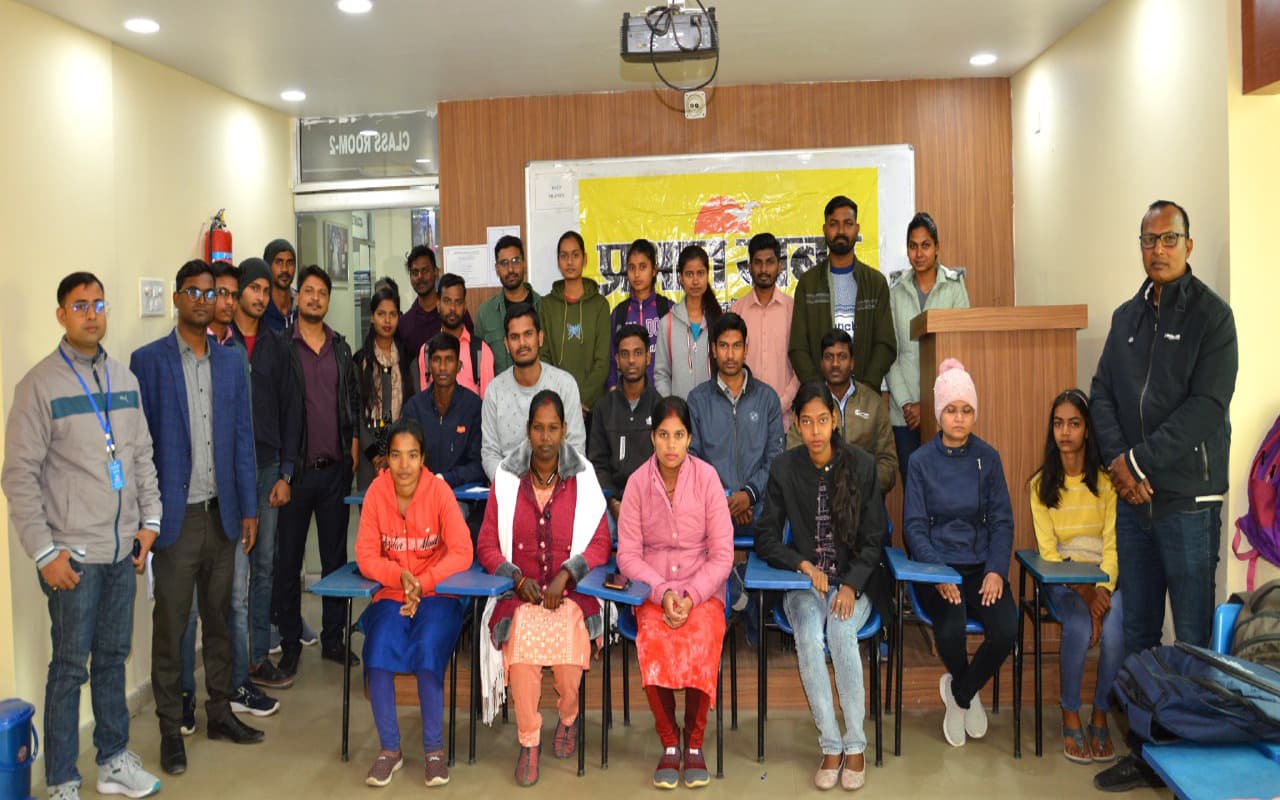 प्रभात खबर युवा संवाद कार्यक्रम : सोशल मीडिया में अधिक समय नहीं देने का युवाओं ने लिया संकल्प