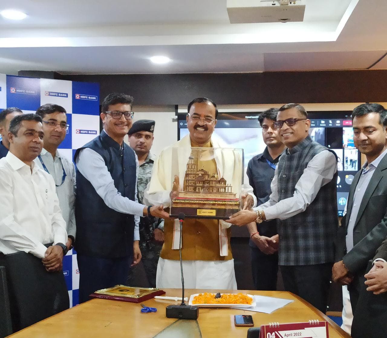 एचडीएफसी बैंक ने यूपी रीजन में खोलीं 101 गोल्ड लोन डेस्क, डिप्टी सीएम केशव प्रसाद मौर्य ने किया उद्घाटन