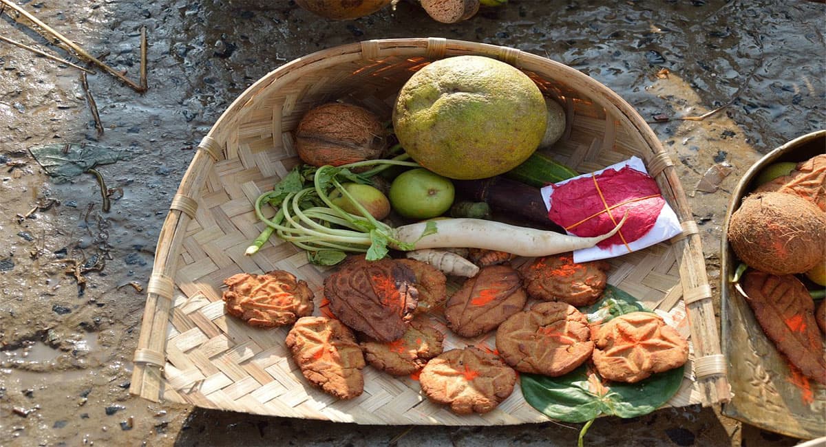 Chhath Puja Prasad Benefits: छठ पूजा के प्रसाद का है विशेष महत्व, सेहत से है इनका खास संबंध