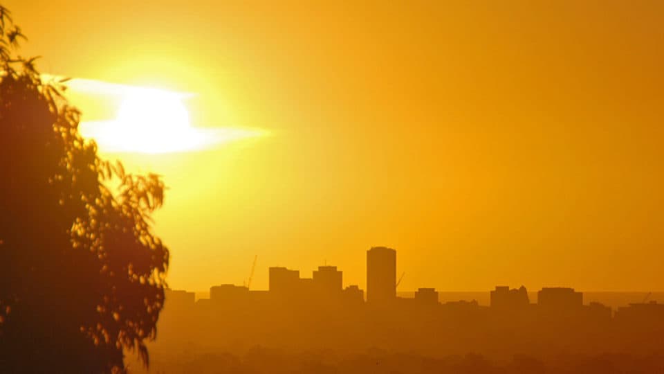 Heat Wave Alert: हीट वेव से निपटने के लिए यूपी सरकार ने जारी किए दिशा-निर्देश, जानें क्या करें क्या न करें