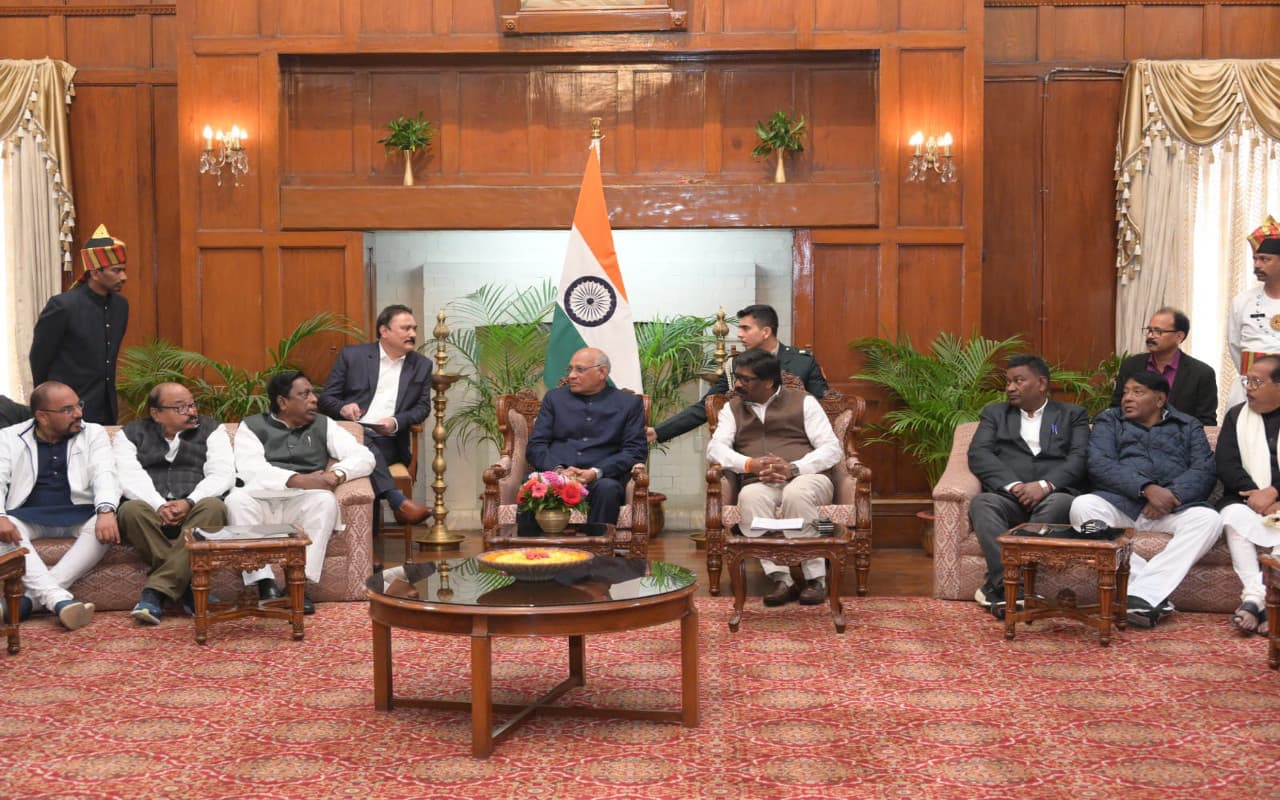 झारखंड में नियुक्तियों को लेकर जल्द होगी वैकल्पिक व्यवस्था, राज्यपाल से भेंटकर CM हेमंत ने कही ये बात