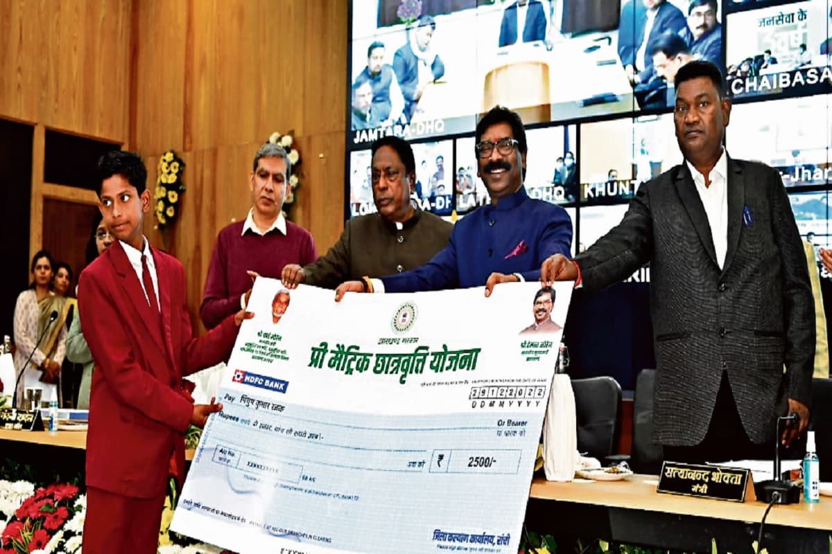 890 करोड़ रुपये लाभुकों के बीच हस्तांतरित, CM बोले- किसी सरकार ने नहीं किया ऐसी चुनौतियों का सामना