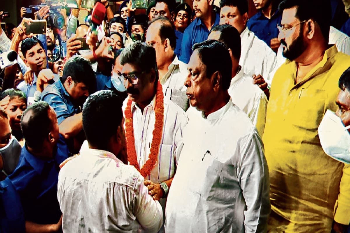 Jharkhand News: हेमंत सरकार की बड़ी पहल, झारखंड में पुरानी पेंशन योजना लागू, SOP जारी Jharkhand News: हेमंत सरकार की बड़ी पहल, झारखंड में पुरानी पेंशन योजना लागू, SOP जारी
