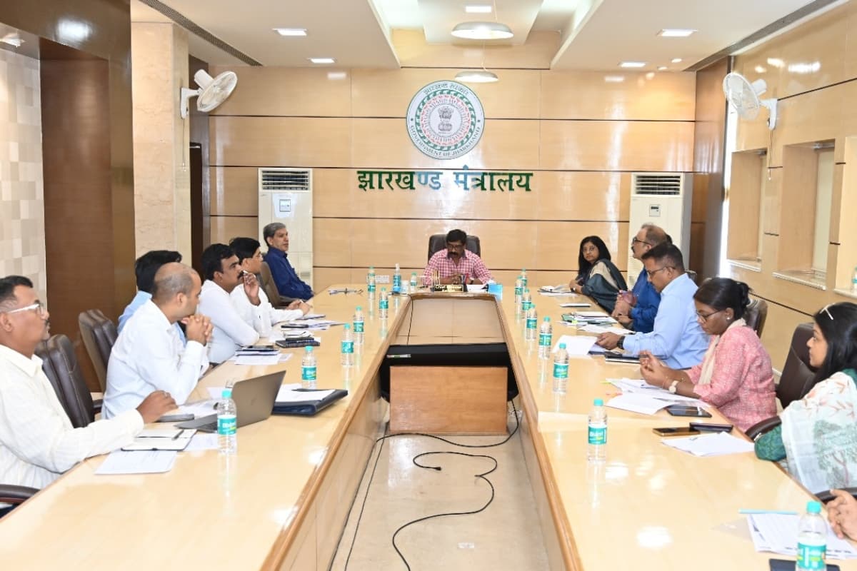 झारखंड: सीएम हेमंत सोरेन की हाईलेवल मीटिंग, मानव तस्करी, बाल श्रम एवं प्रवासी श्रमिकों को लेकर दिया ये मंत्र