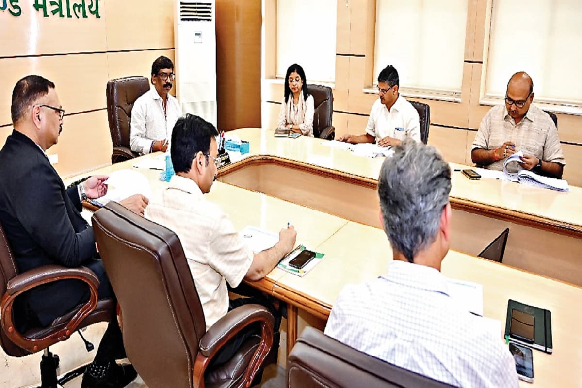 उम्रकैद की सजा काट रहे 28 कैदी होंगे रिहा, सीएम हेमंत सोरेन के साथ हुई बैठक में लिया गया फैसला