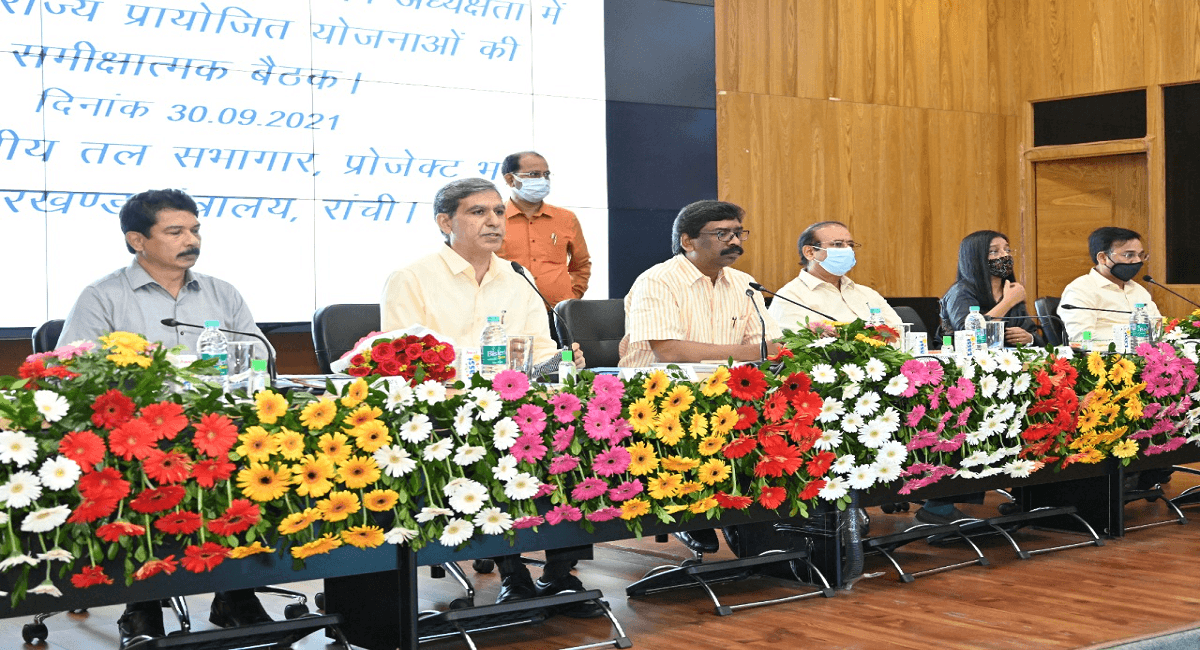 झारखंड के सीएम हेमंत सोरेन किसान क्रेडिट कार्ड को लेकर क्यों हुए नाराज, पशुधन योजना को लेकर क्या दिया निर्देश