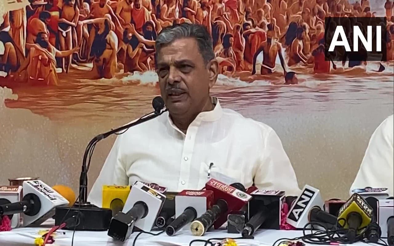 RSS नेता होसबाले बोले- बांग्लादेशी घुसपैठ से कई जिलों की जनसंख्या असंतुलित, हिंदुओं की आबादी पर भी असर