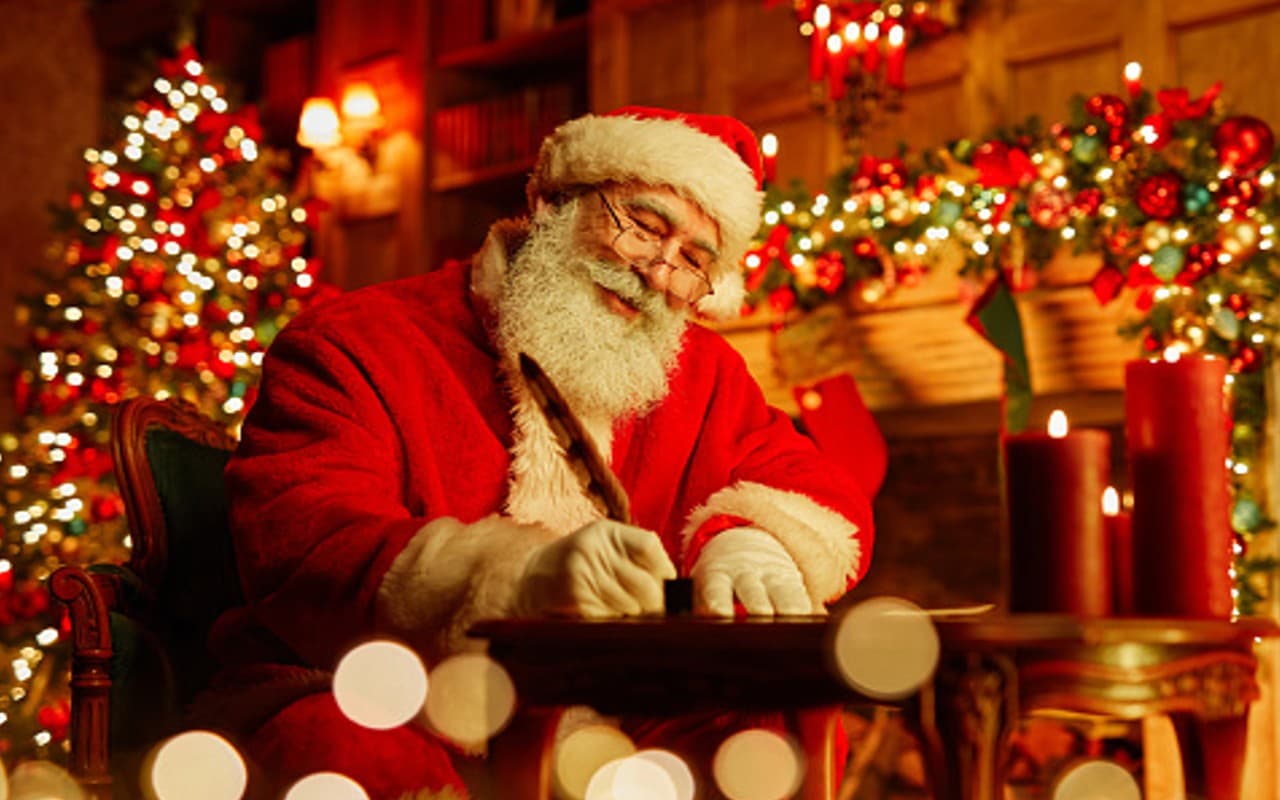 Merry Christmas : जिमखाना क्लब में व्हाइट वंडरलैंड क्रिसमस कार्निवाल की रही धूम