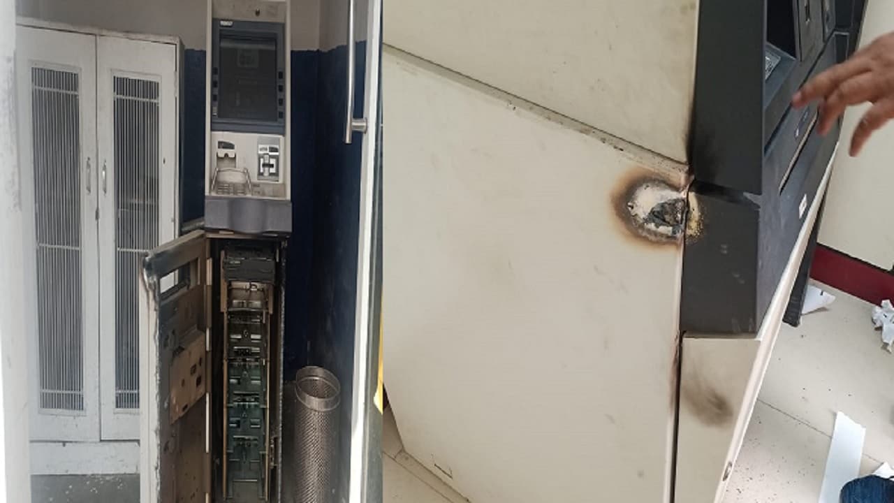 Bihar News: पूर्वी चंपारण में बेखौफ चोरों ने तीन जगहों पर काटा ATM, कैश भरी मशीन उखाड़कर हुए फरार Bihar News: पूर्वी चंपारण में बेखौफ चोरों ने तीन जगहों पर काटा ATM, कैश भरी मशीन उखाड़कर हुए फरार