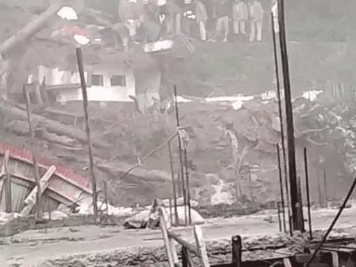 हिमाचल प्रदेश में बारिश का कहर, शिमला में भूस्खलन, सोलन में बादल फटा, 16 लोगों की मौत