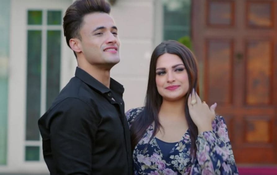 आसिम रियाज संग शादी के सवाल पर हिमांशी खुराना ने दिया ये जवाब, बोलीं- हम अपनी जिंदगी में अभी...