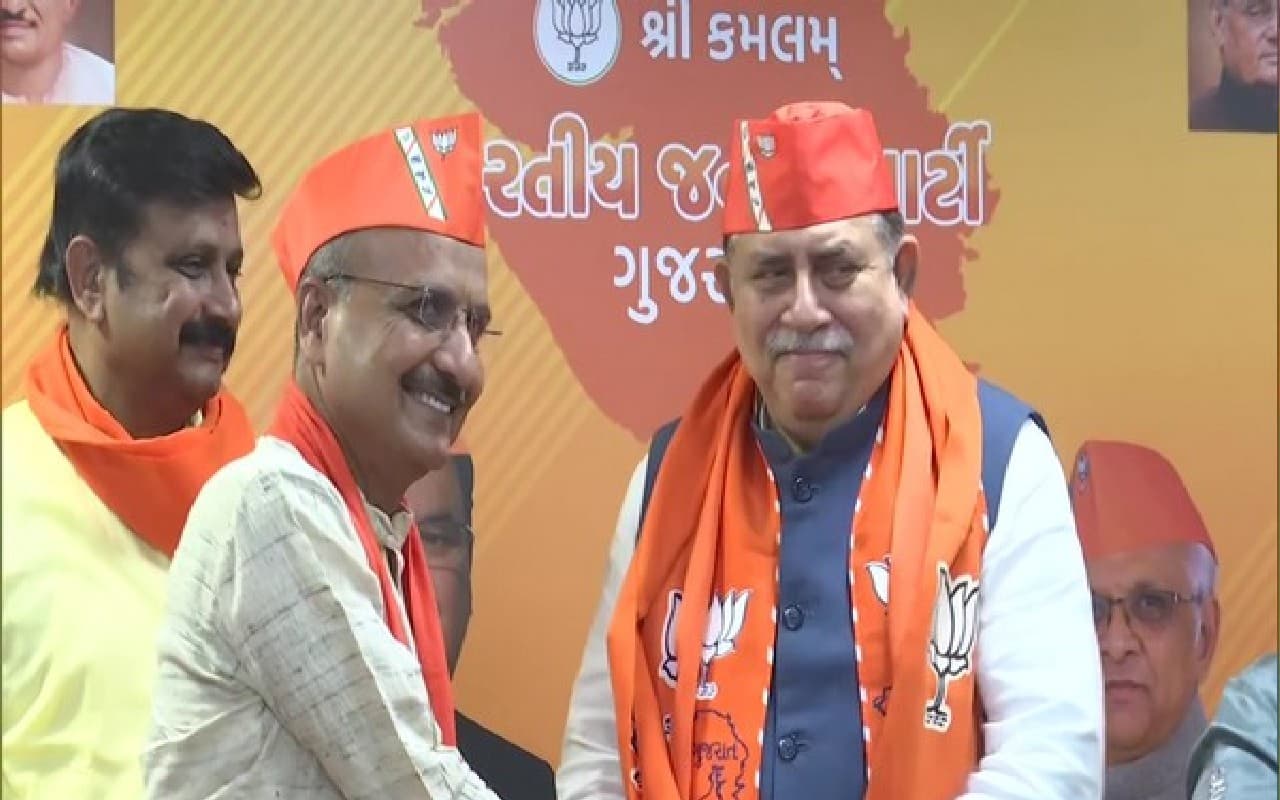 गुजरात चुनाव 2022: कांग्रेस को लगा बड़ा झटका, इस दिग्गज ने थामा भाजपा का दामन