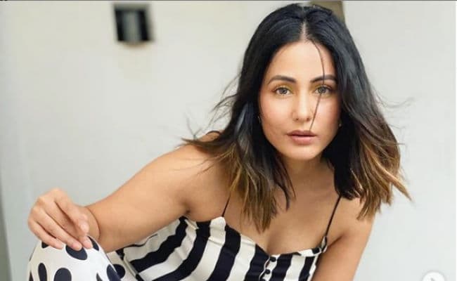 पोल्‍का डॉट ड्रेस में हिना खान ने शेयर की ये खूबसूरत तसवीर, फैंस बोले- फाइनली आपने ये किया...