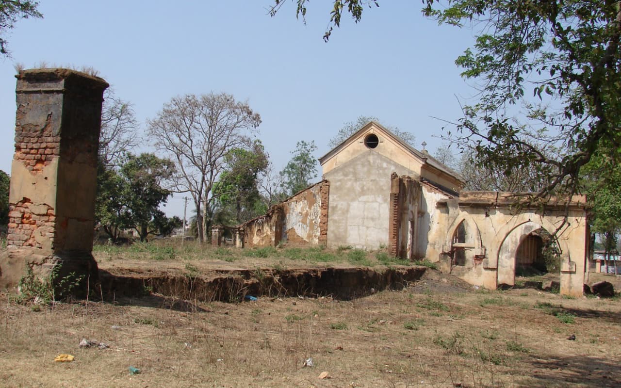 Jharkhand News: हजारीबाग में बर्बाद हो रही ऐतिहासिक धरोहर, कई हुए खंडहर, देखें Pics