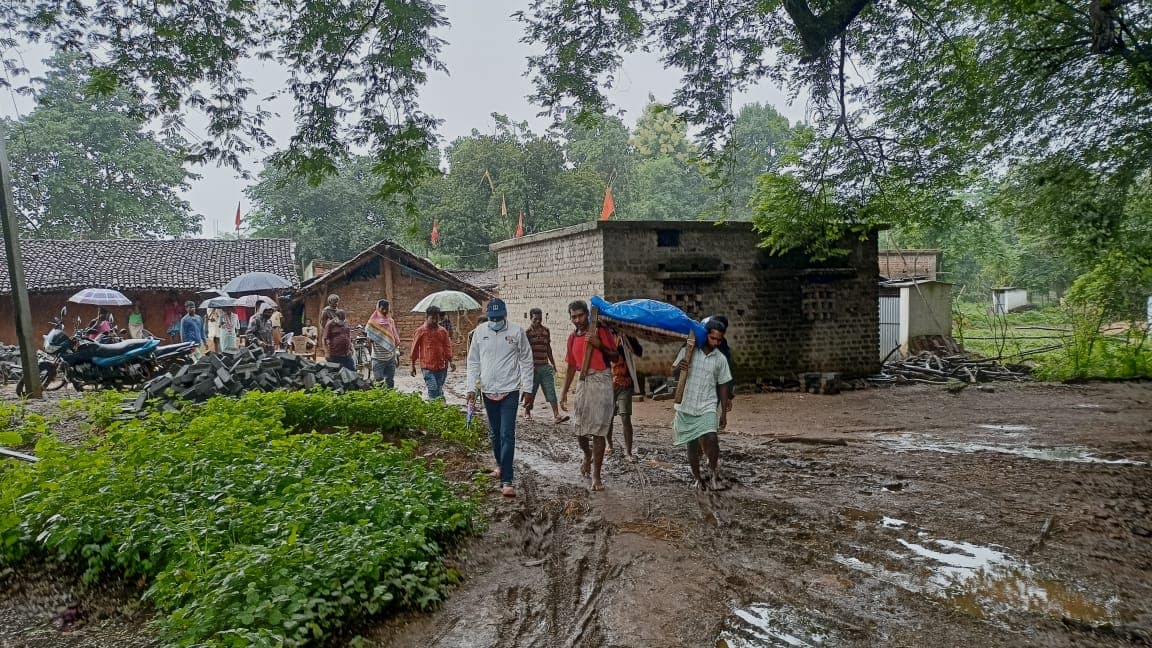 झारखंड में सांप काटने से हॉकी खिलाड़ी की मौत, सड़क के अभाव में समय पर नहीं हो सका इलाज