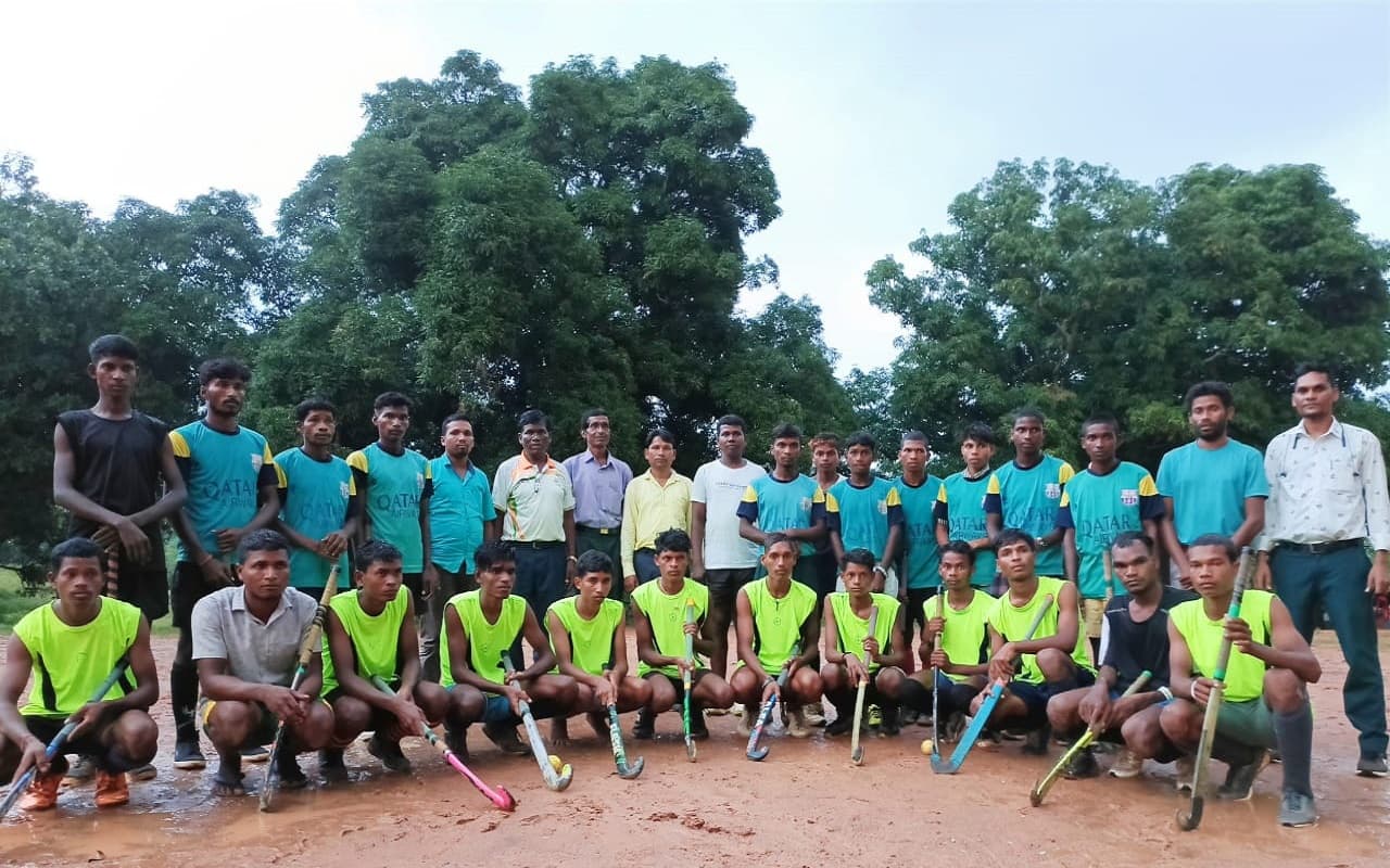 बालक हॉकी प्रतियोगिता : आवगा की टीम ने रानी दुर्गावती क्लब को 2-0 से हराकर खिताब पर जमाया कब्जा