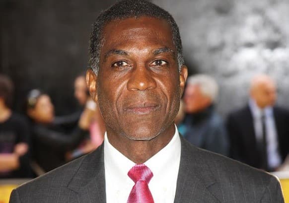 गेंद को चमकाने के लिए कृत्रिम पदार्थ के उपयोग पर फिर बोले दिग्गज गेंदबाज माइकल होल्डिंग, कहा- नहीं पता कैसे करेगा ये काम