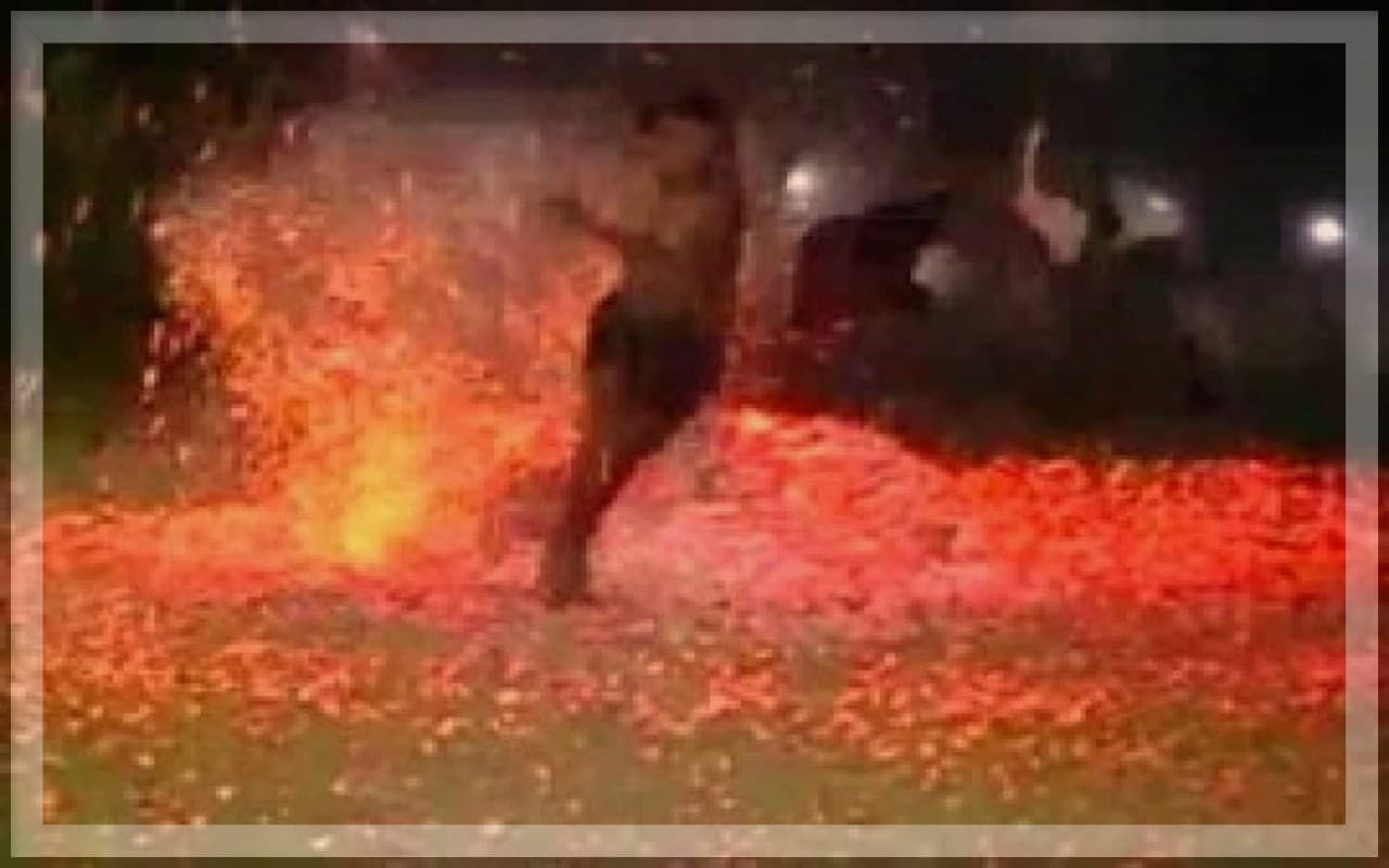 Happy Holi 2023: गोवा का एक ऐसा गांव जहां अंगारों से खेली जाती है होली
