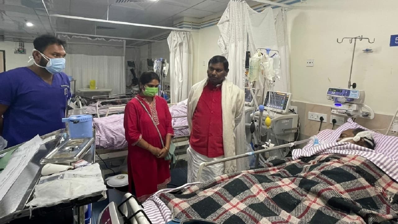 झारखंड के ईचागढ़ से विधायक रहे साधु चरण महतो का कोलकाता में निधन, बुधवार को होगा अंतिम संस्कार