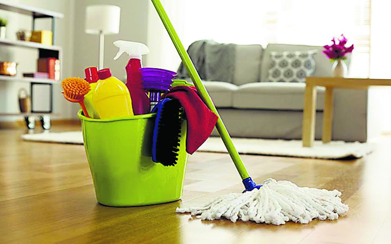 Diwali Cleaning Tips for Home: ऐसे करेंगी दीपावली की साफ-सफाई तो घर होगा चकाचक